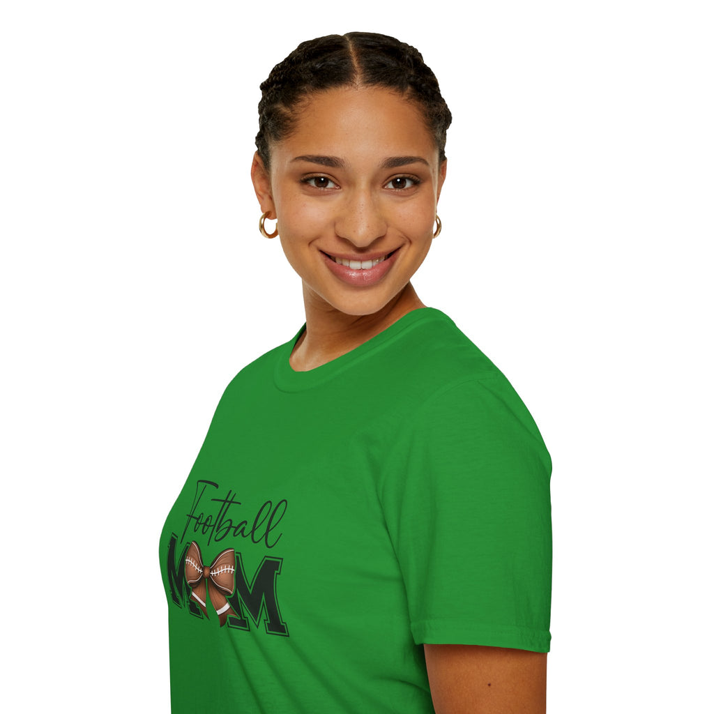 Football Mom Script T-Shirt — Cute Bow Gift for Proud Moms Game Day Graphic Tee