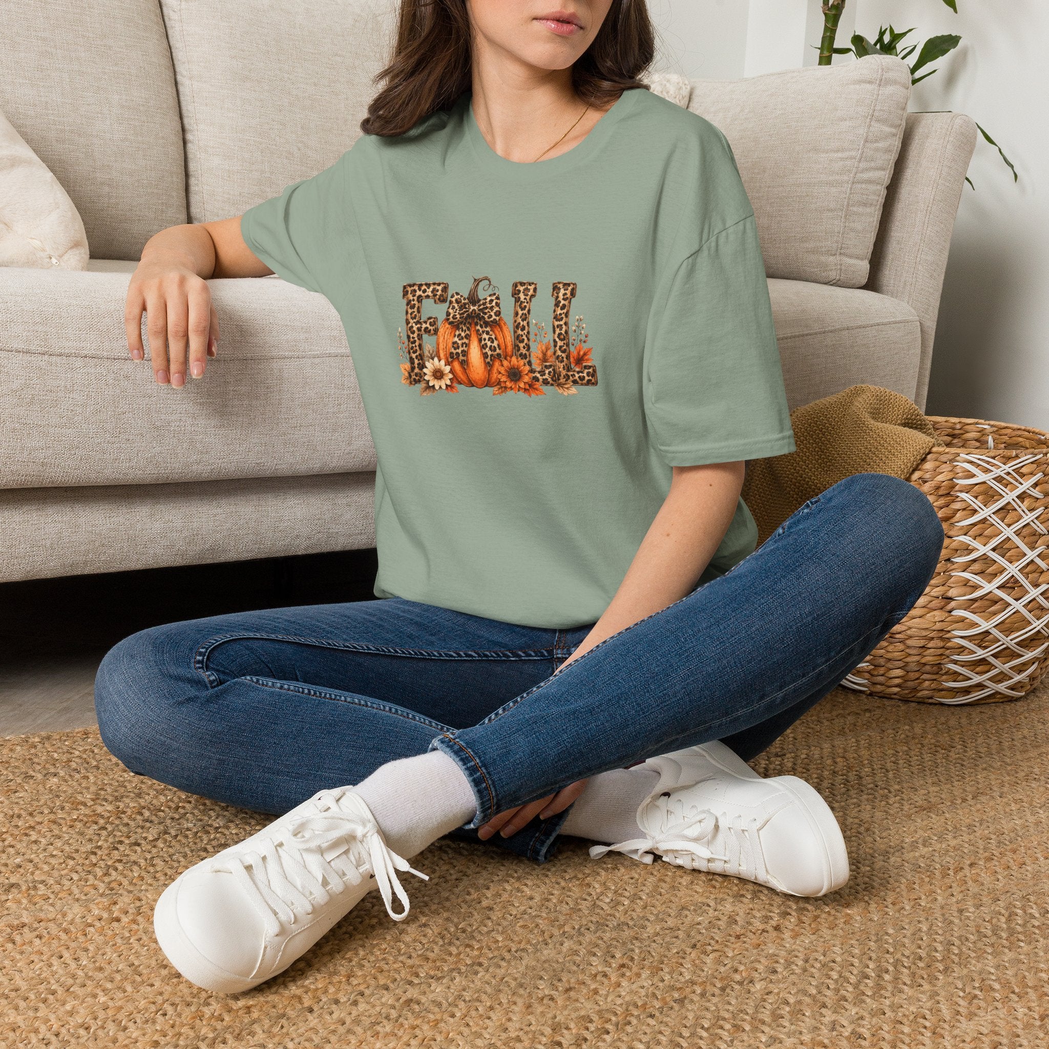 Fall Leopard Pumpkin T-Shirt — Cute Autumn Gift for Women Floral Graphic Tee