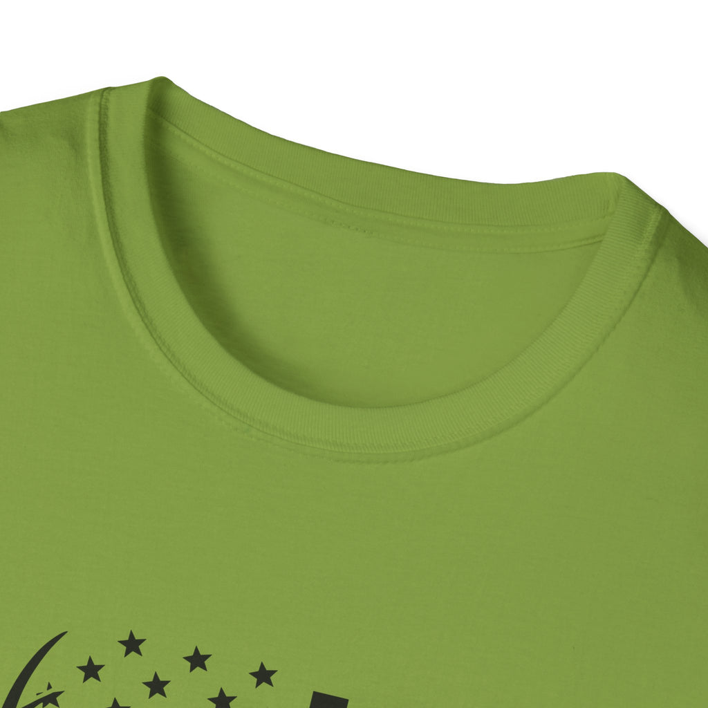 Rustic American Flag Buck T-Shirt — Patriotic Hunting Gift for Men Wildlife Tee