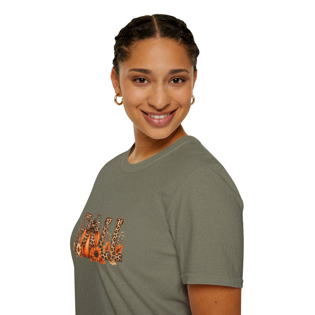 Fall Leopard Pumpkin T-Shirt — Cute Autumn Gift for Women Floral Graphic Tee