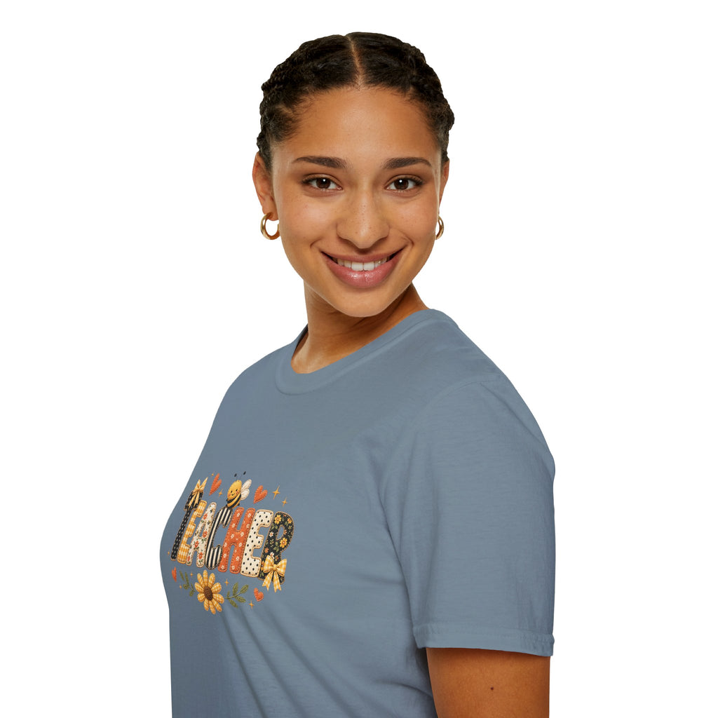 Teacher Floral Bee T-Shirt — Cute Back-to-School Gift for Teachers Graphic Tee