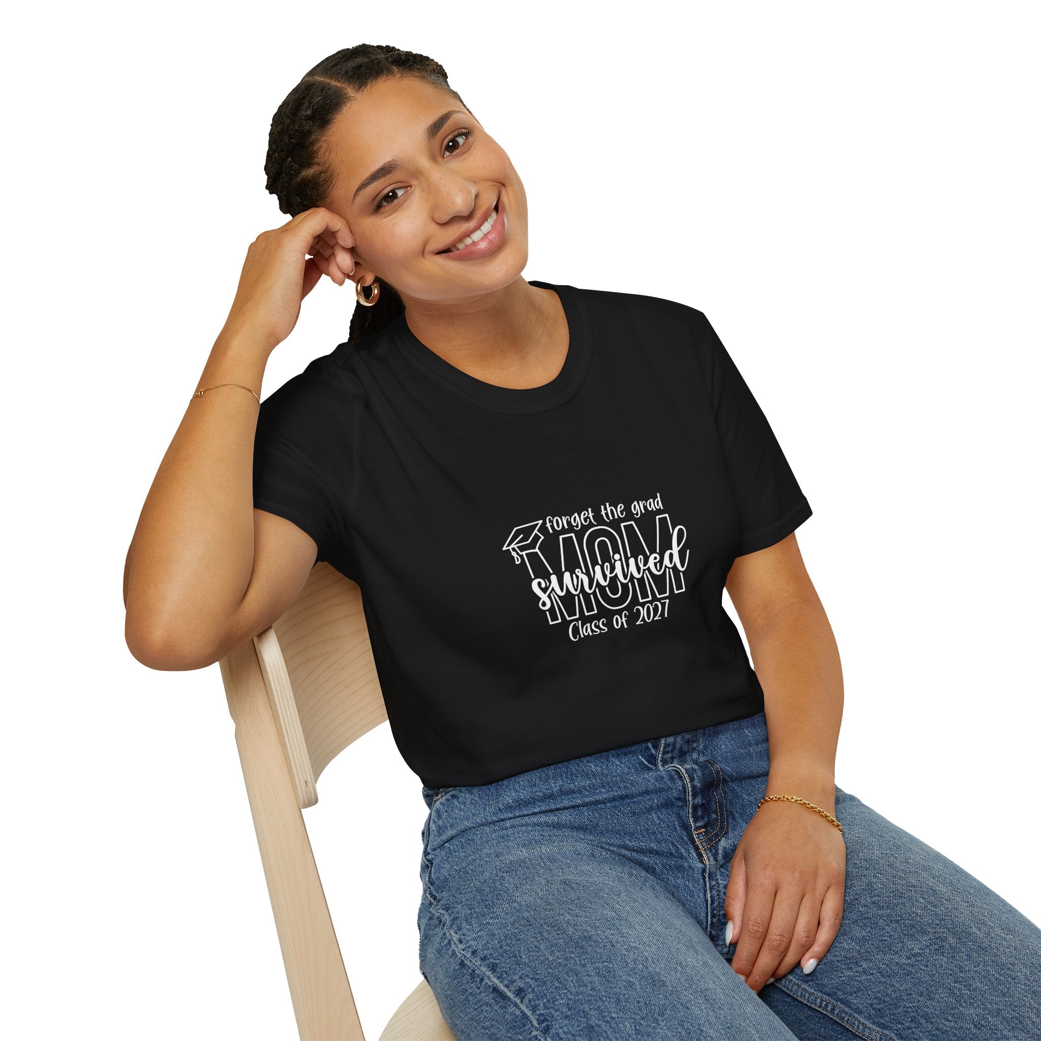 Class of 2027 Sarcastic Mom T-Shirt — Funny Graduation Gift for Mom Graphic Tee