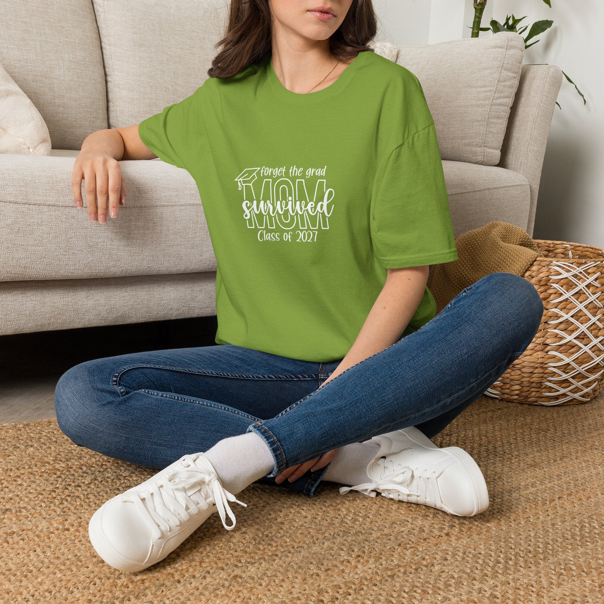 Class of 2027 Sarcastic Mom T-Shirt — Funny Graduation Gift for Mom Graphic Tee