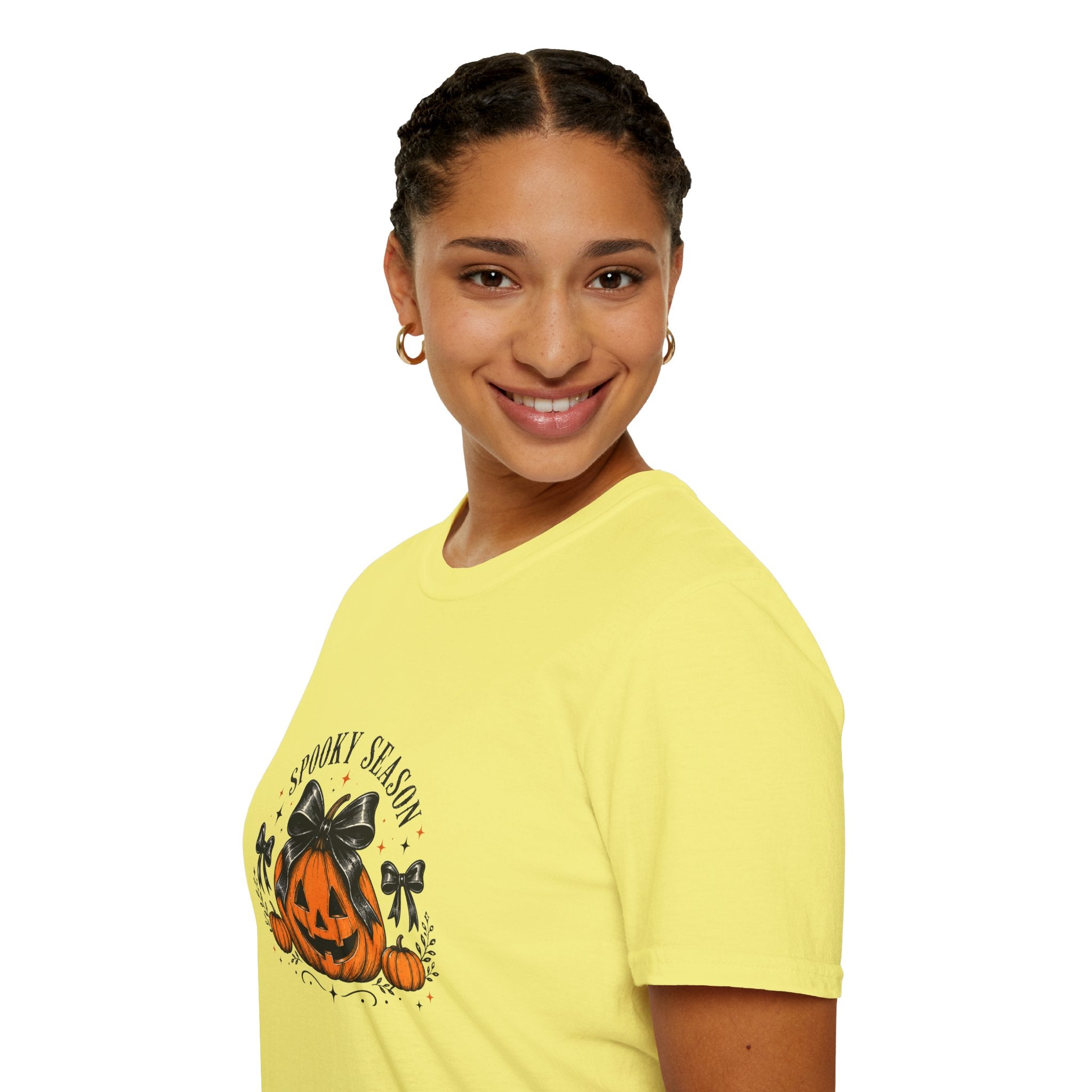 Spooky Season Jack-O'-Lantern Bow T-Shirt — Cute Halloween Gift for Women Graphic Tee