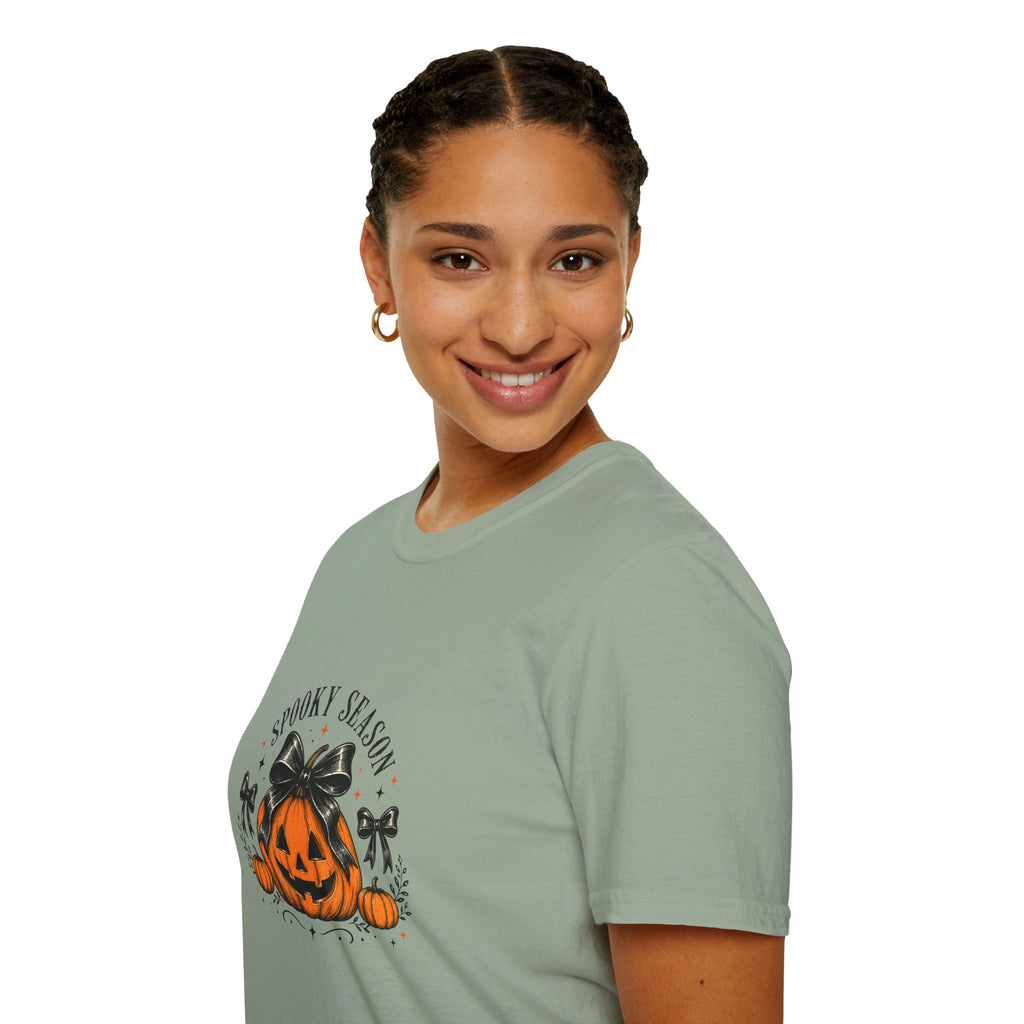 Spooky Season Jack-O'-Lantern Bow T-Shirt — Cute Halloween Gift for Women Graphic Tee