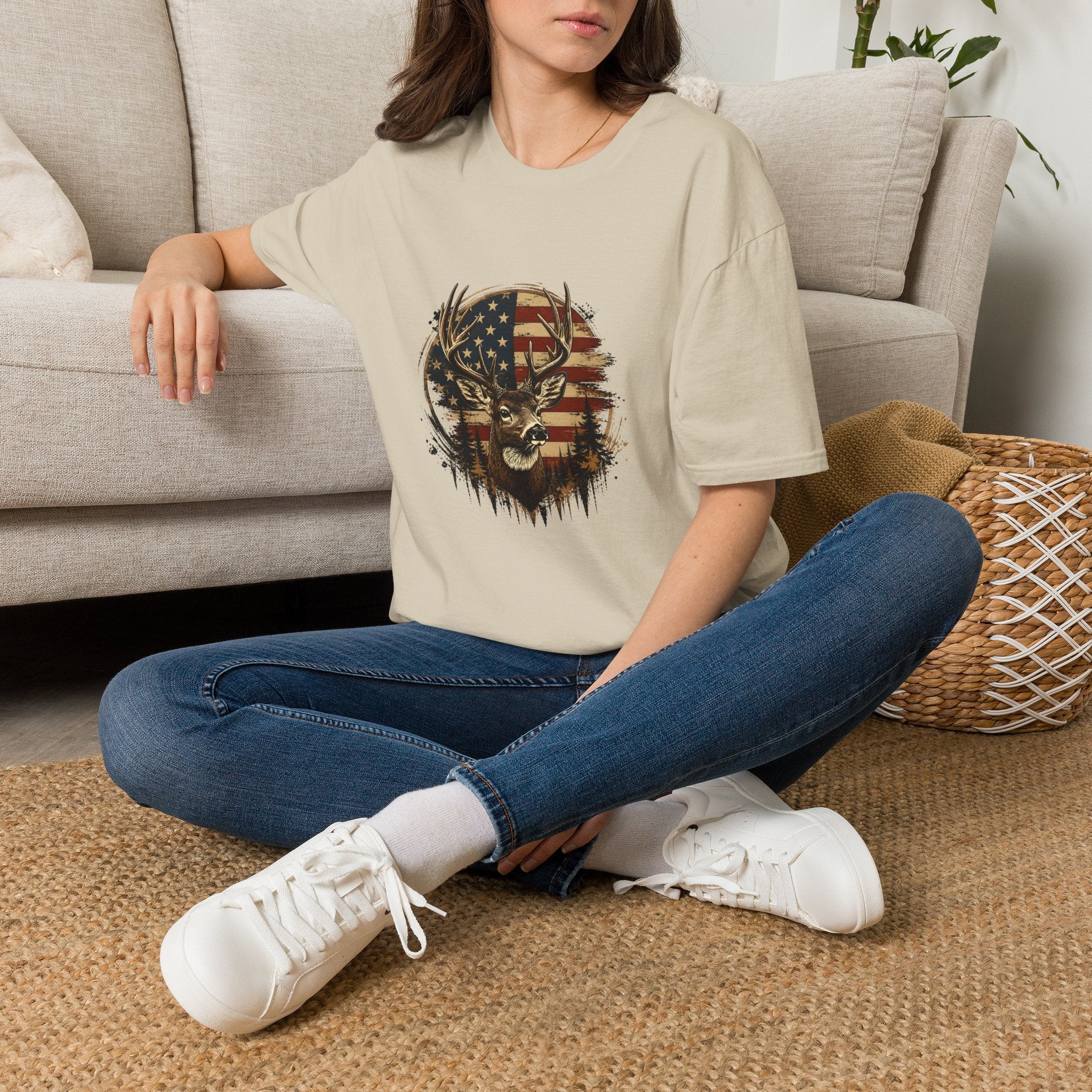American Flag Deer T-Shirt — Patriotic Buck Gift for Hunters Men's Graphic Tee