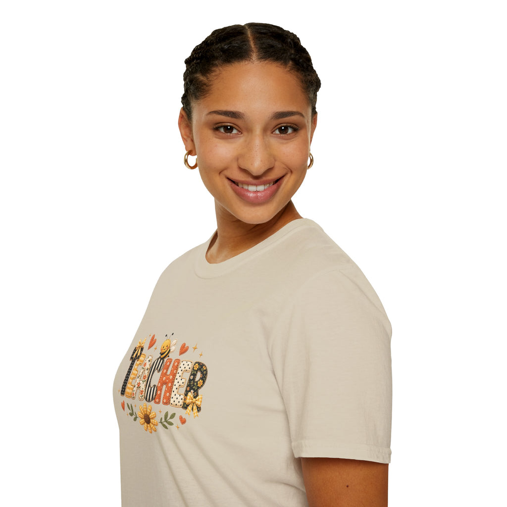Teacher Floral Bee T-Shirt — Cute Back-to-School Gift for Teachers Graphic Tee