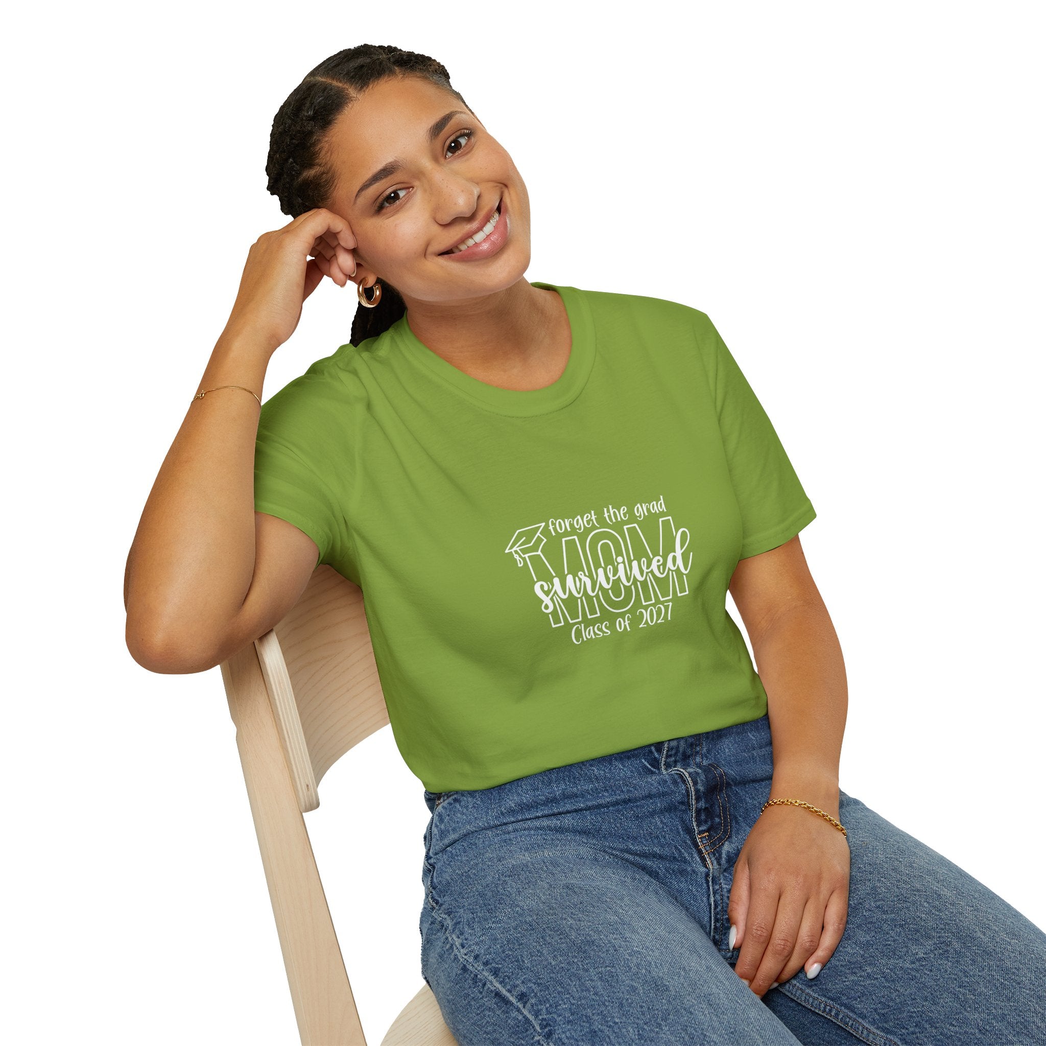 Class of 2027 Sarcastic Mom T-Shirt — Funny Graduation Gift for Mom Graphic Tee