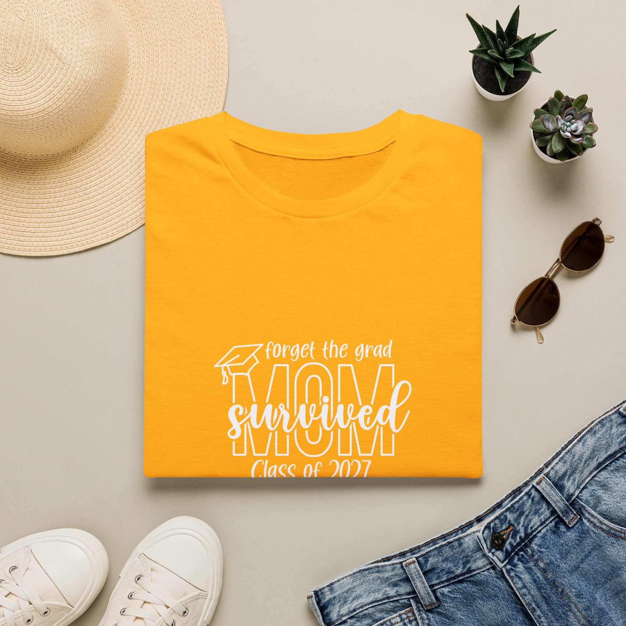 Class of 2027 Sarcastic Mom T-Shirt — Funny Graduation Gift for Mom Graphic Tee