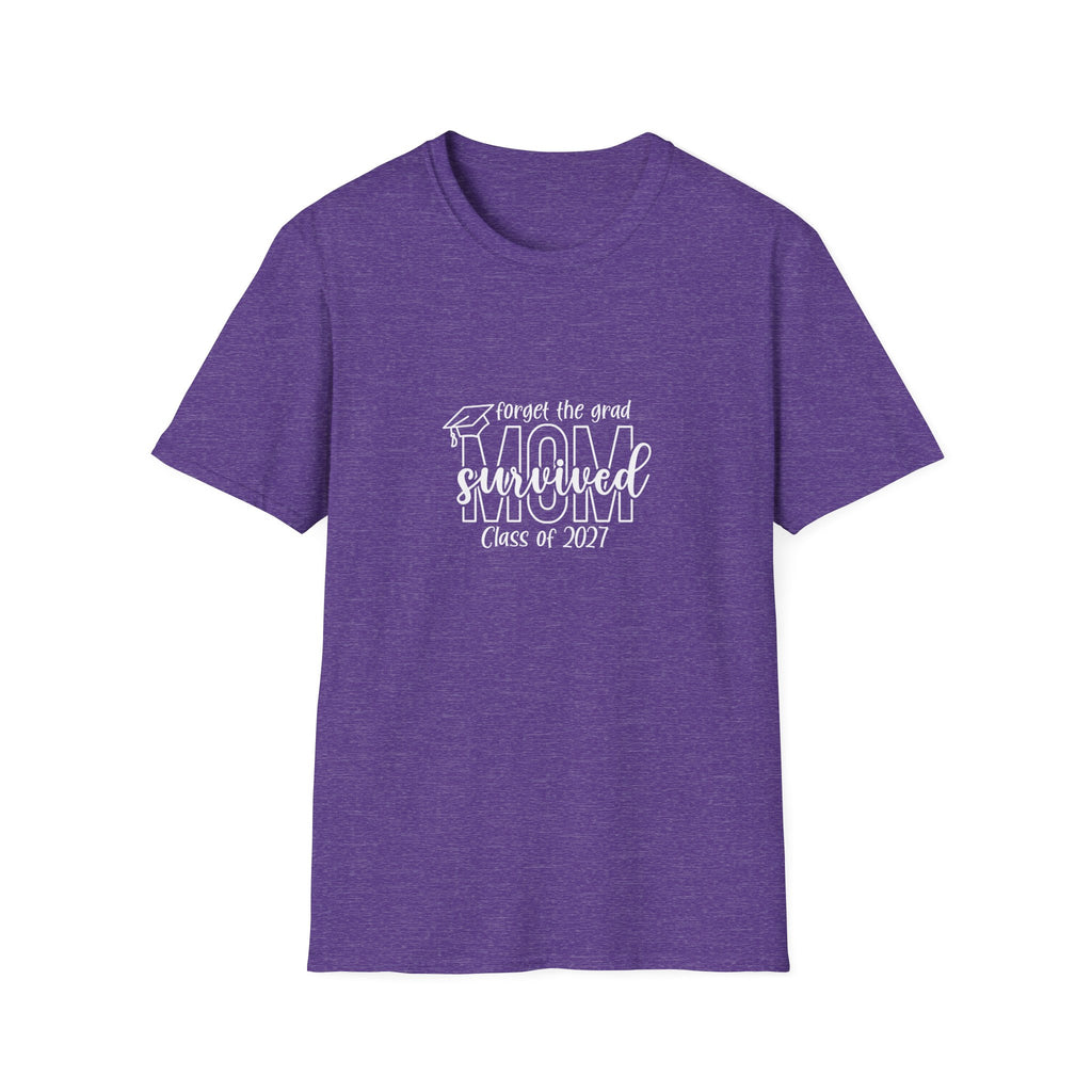 Class of 2027 Sarcastic Mom T-Shirt — Funny Graduation Gift for Mom Graphic Tee