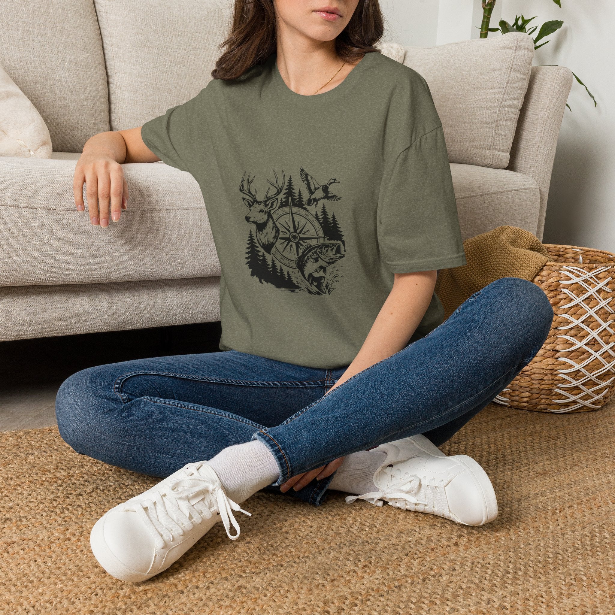 Outdoor Wildlife Compass T-Shirt — Deer Duck & Fish Nature Gift for Hunters