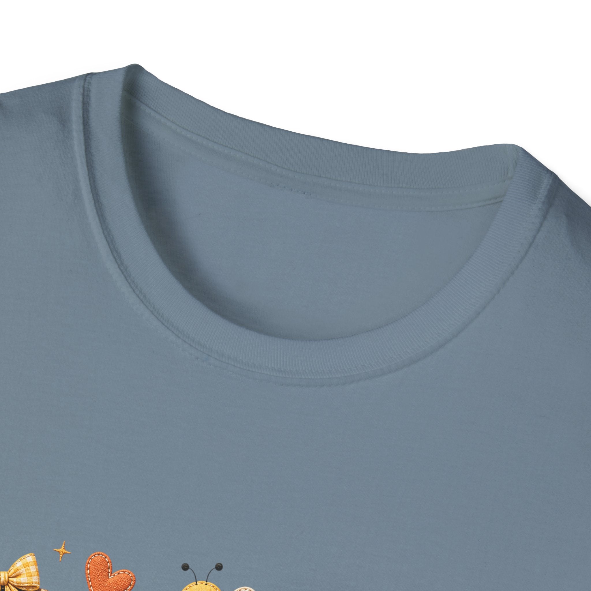 Teacher Floral Bee T-Shirt — Cute Back-to-School Gift for Teachers Graphic Tee